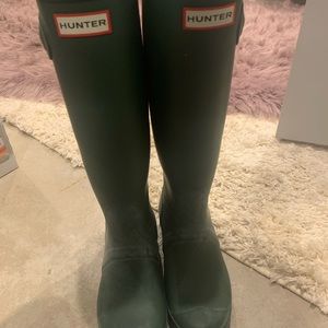 Never worn green hunter boots!!